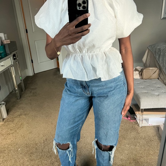 White open back balloon sleeve blouse ❌ SOLD - Picture 5 of 9